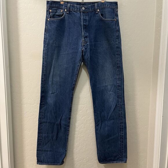 Levi's 501 Button Fly Mens Jeans Size (fits W 40x45 L)  Med. Wash Tall Man Jeans - Picture 2 of 9